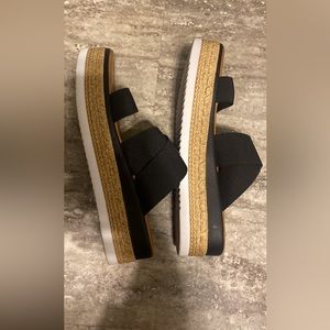 Italian Shoemaker sandals- NEVER WORN